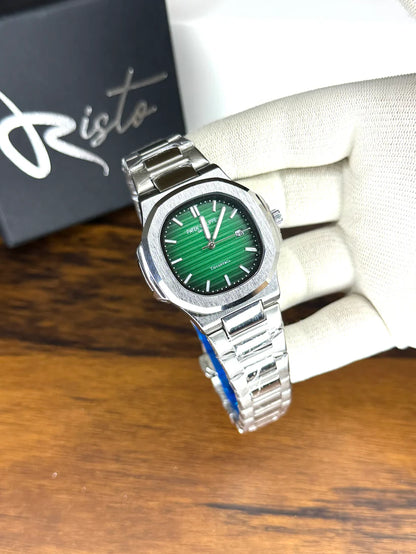 Patek Philippe Nautilus - Stainless Steel